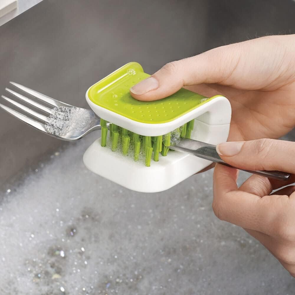Joseph Joseph BladeBrush Knife Cleaner Green