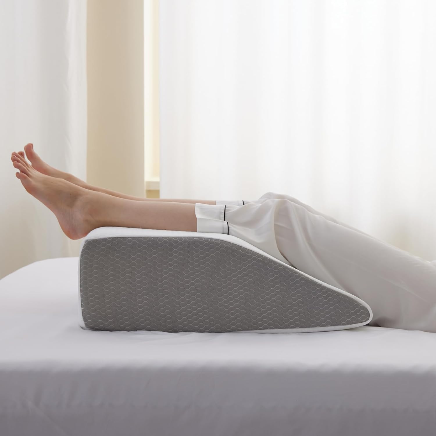 Bedluxe Leg Pillow 8 Inch Elevating Wedge for Post Surgery Swelling Relief