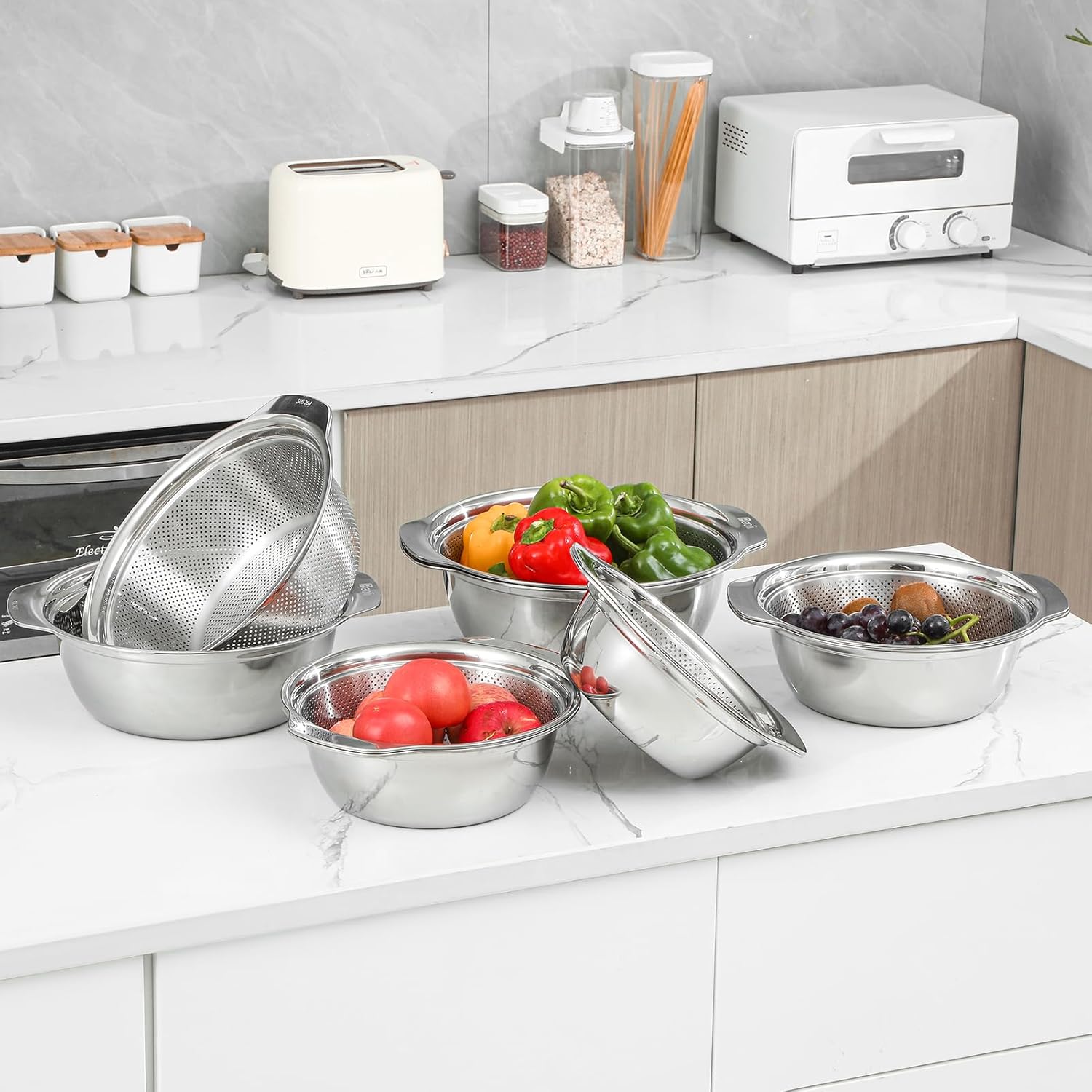 304 Stainless Steel Microporous Colander with Handle - 4QT Gold 1